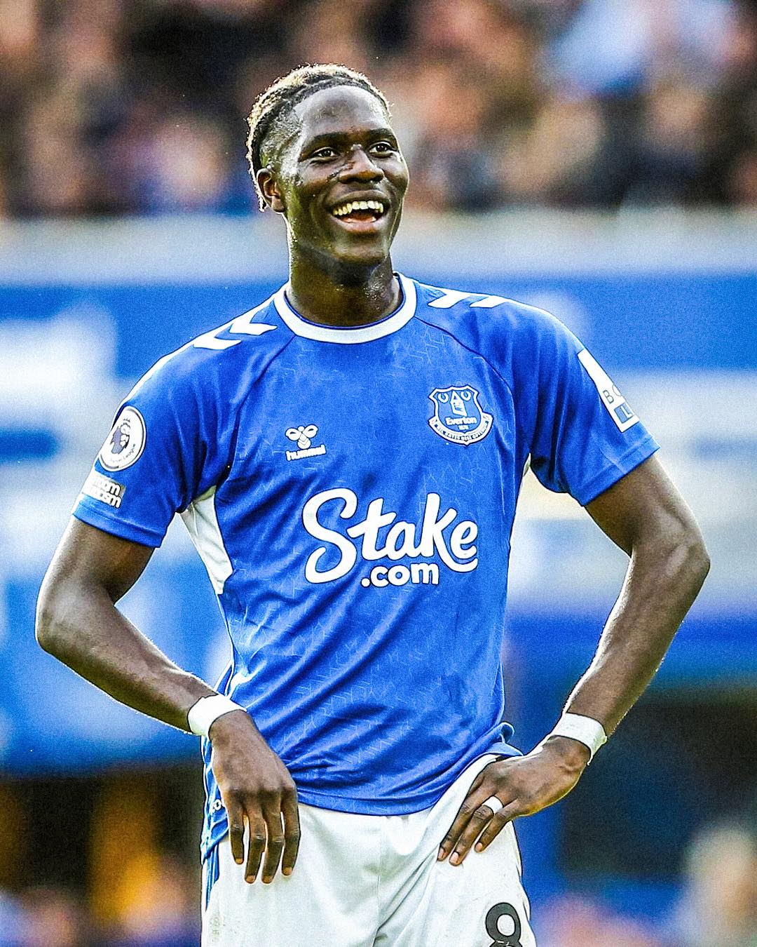 Amadou Onana lọt tầm ngắm của Arsenal