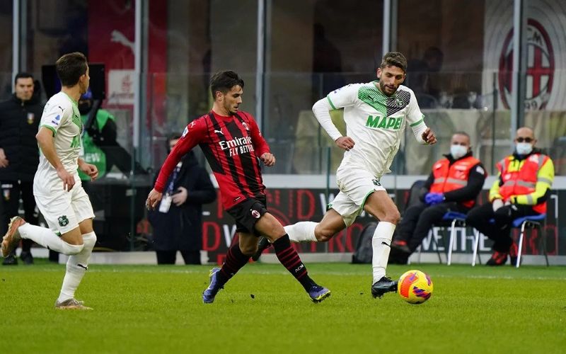 nhan-dinh-milan-vs-sassuolo-ngay-14-12